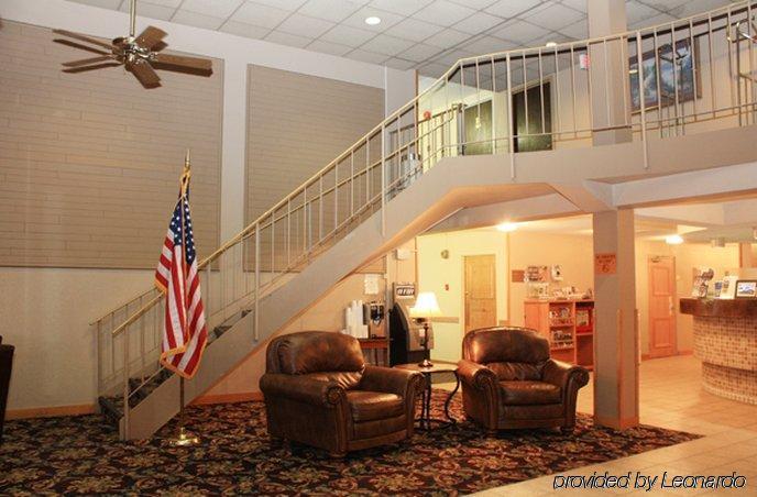 Ramada By Wyndham Bismarck Interior foto