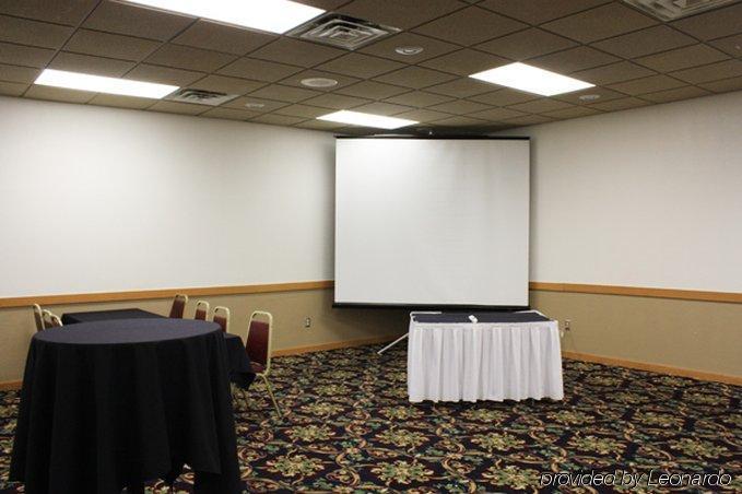 Ramada By Wyndham Bismarck Facilidades foto